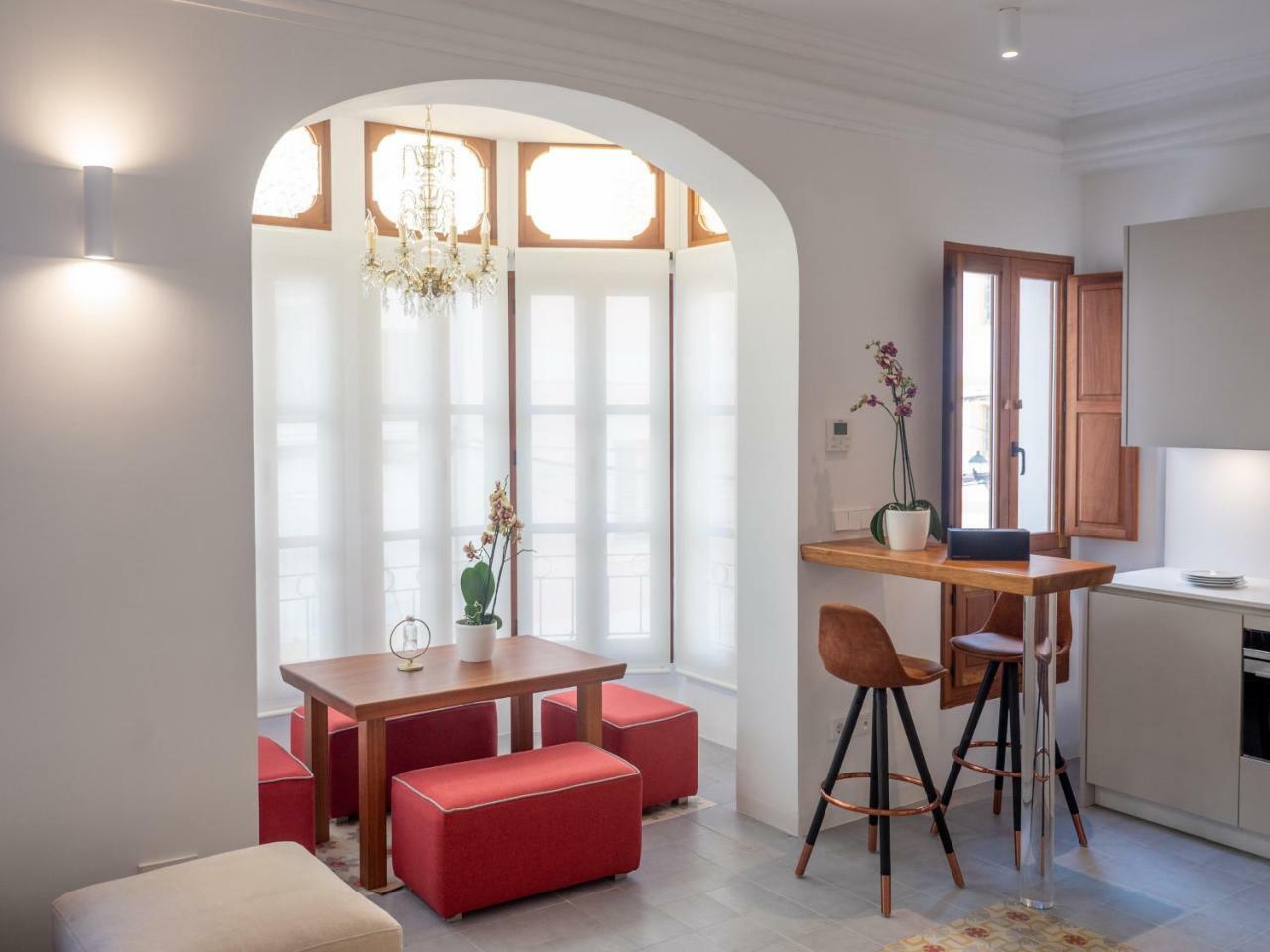 Es Palauet Brandnew One Suite Apartment In Ibiza Center Ngoại thất bức ảnh
